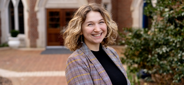 Headshot of Zoe  Davis 