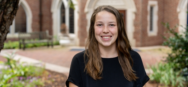 Headshot of Rebecca  Robison 