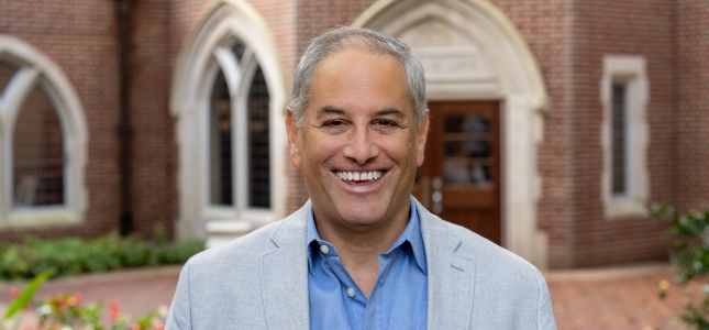 Headshot of Noah Matthew Sachs 